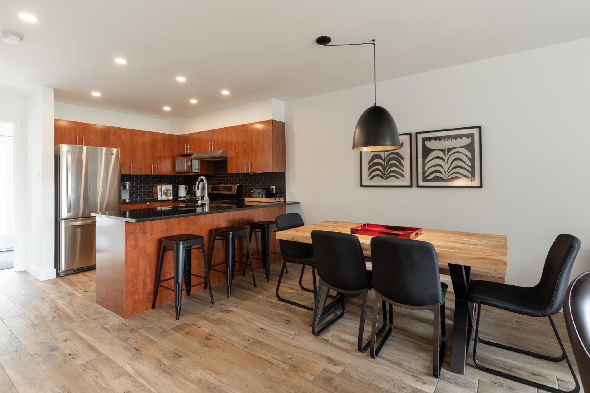 2-Level Home - Tremblant Mountain View - Fireplace مونت تريمبلانت المظهر الخارجي الصورة